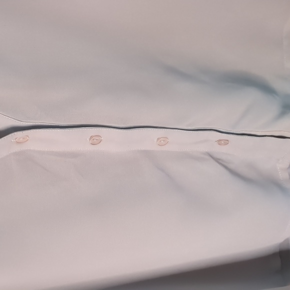 Costa Blanca* short sleeve chiffon crop top type blouse. - Picture 9 of 10